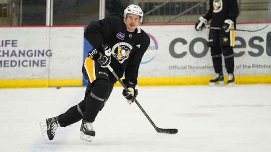 Penguins practice, 12 p.m. taken in Cranberry, Pa. (FINAL)